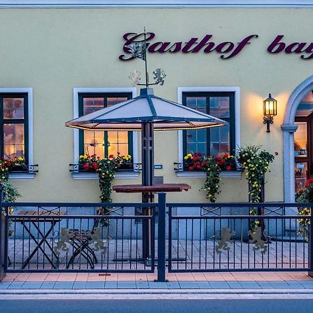 Hotel Bayrischer Loewe Остергофен Екстер'єр фото